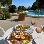 Remi - Plusholidays * Benissa
