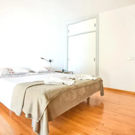 Remi - Plusholidays * 贝尼萨