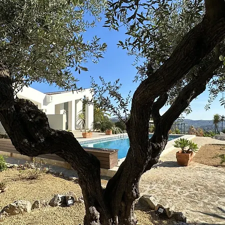 别墅 Remi - Plusholidays 贝尼萨