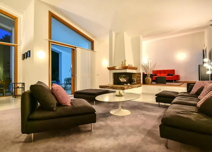 Villa Remi - Plusholidays *