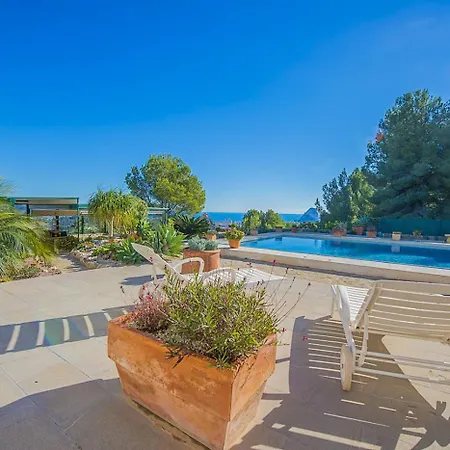Villa Remi - Plusholidays *