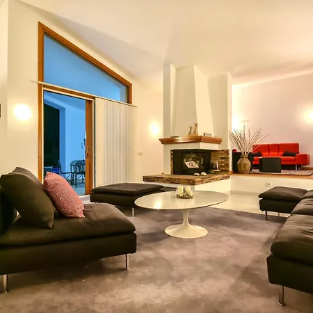 Villa Remi - Plusholidays *